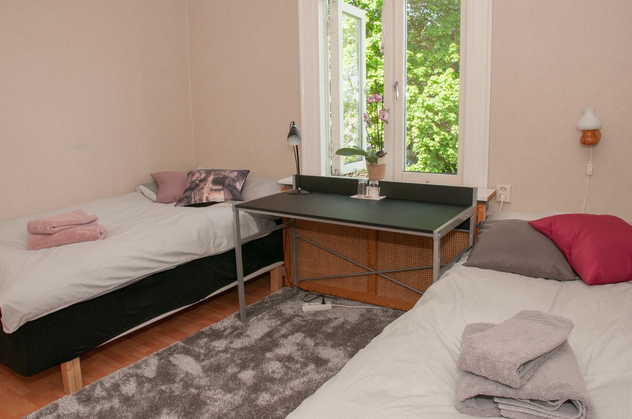 Bed and breakfast Ekeby I Bro Extérieur photo